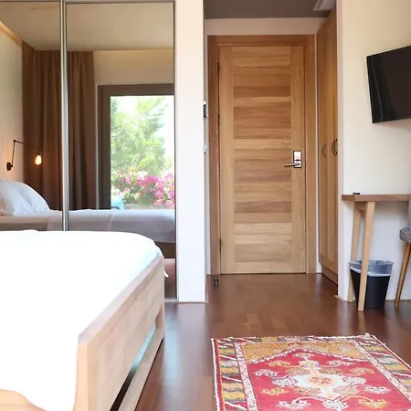Life Butiq Hotel