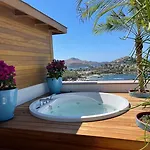 Life Butiq Hotel