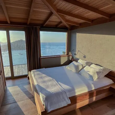 Life Butiq يالِكافاك