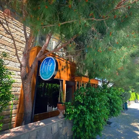 فندق Life Butiq *