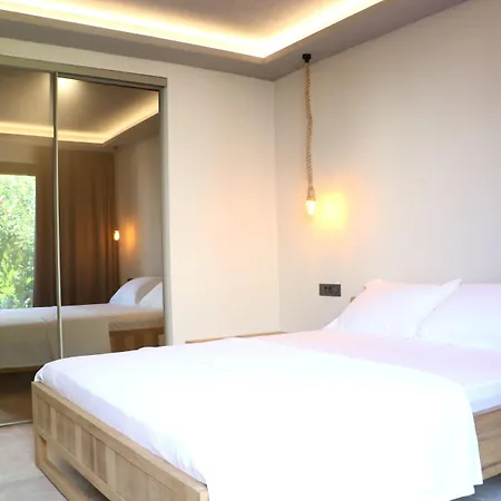 Life Butiq يالِكافاك