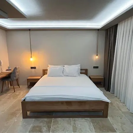 Hotel Life Butiq *