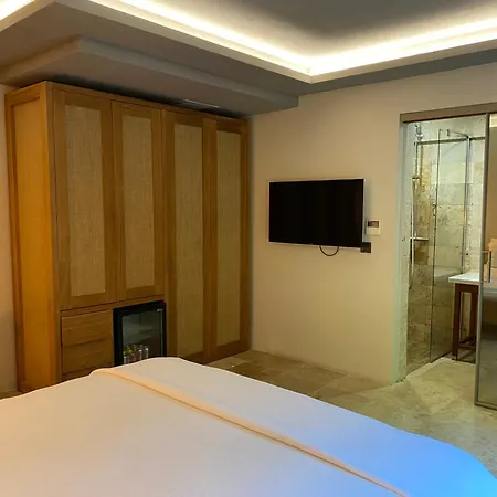 Life Butiq يالِكافاك