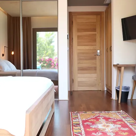 Life Butiq Hotel